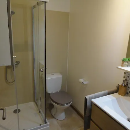 Joli Dans Village Calme En Provence Apartment