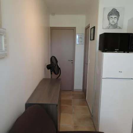 Apartment Joli Dans Village Calme En Provence *